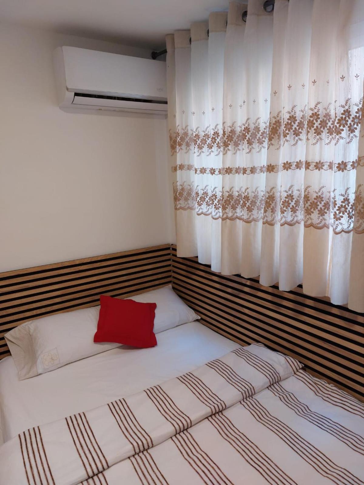 Habitaciones Con Bano Y Cocina Privada Valensiya Dış mekan fotoğraf
